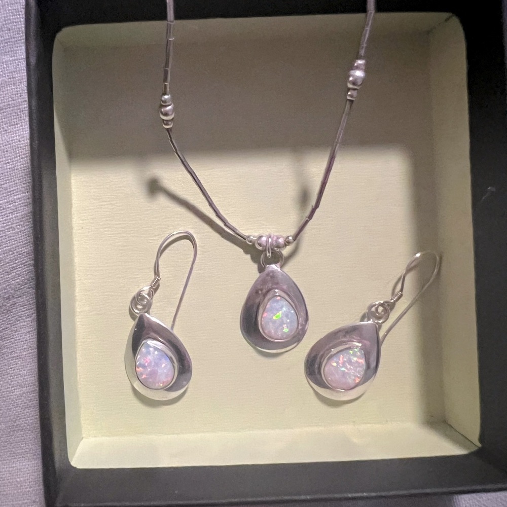 Sterling and Opal necklace with matching earring